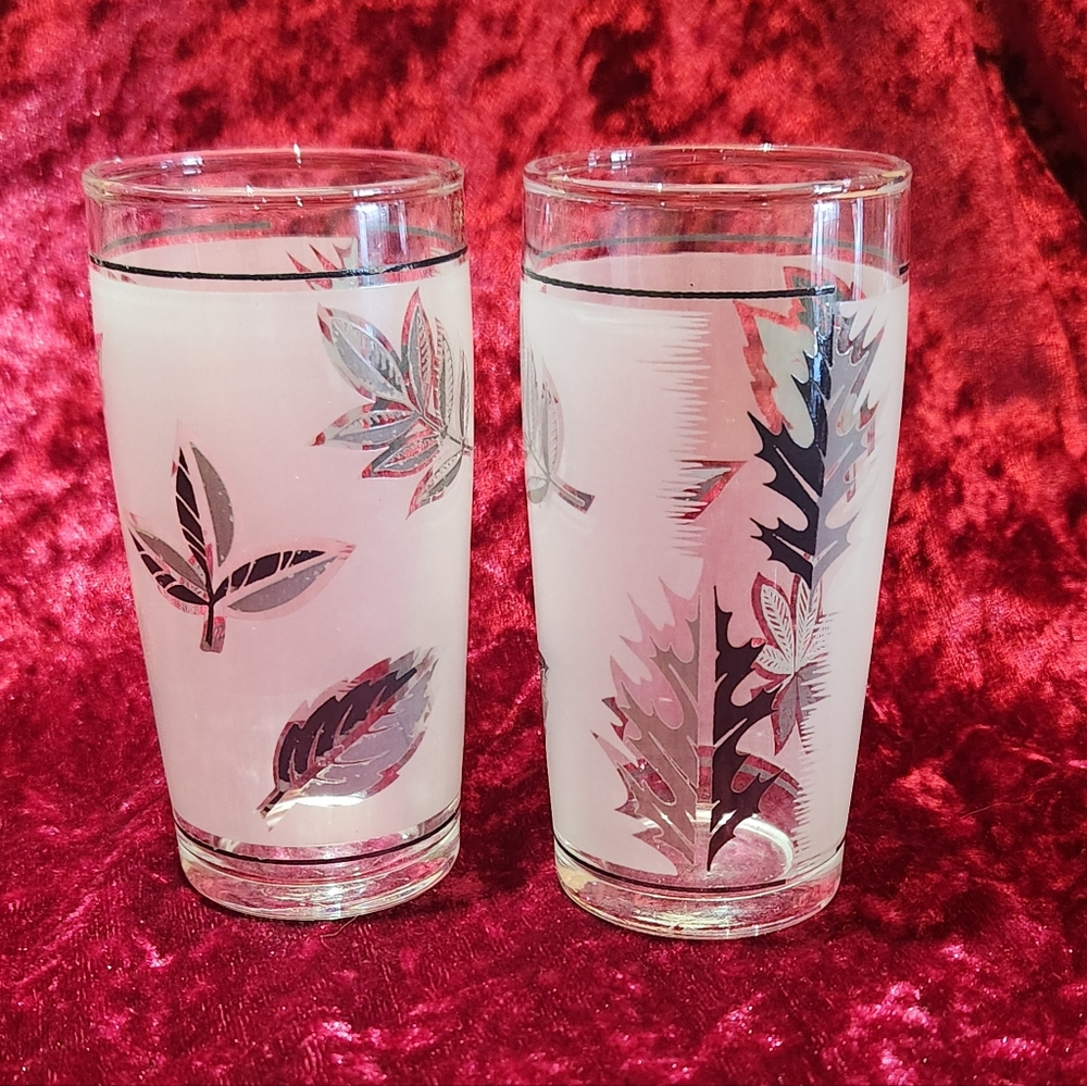 Silver Leaf by Libbey Glas Co. Small Juice Shot Glasses set of 2